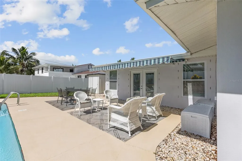 6249 Hillside Avenue Seminole FL 33772