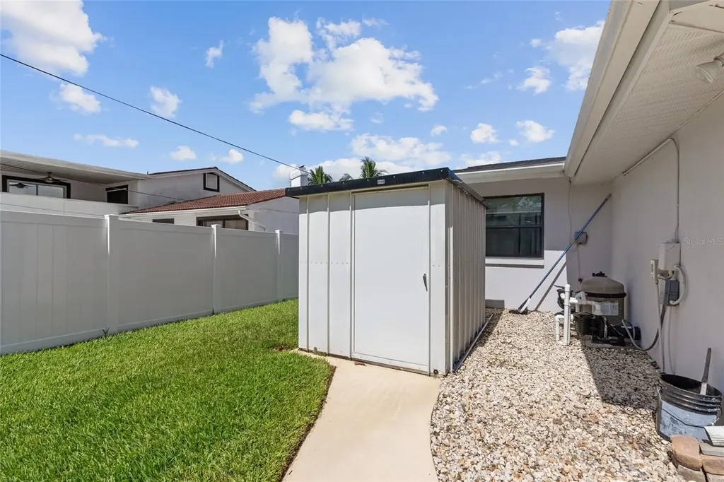 6249 Hillside Avenue Seminole FL 33772