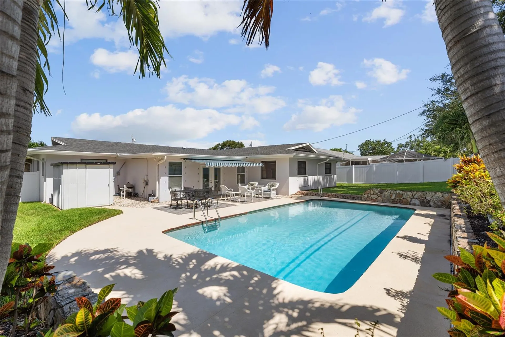 6249 Hillside Avenue Seminole FL 33772