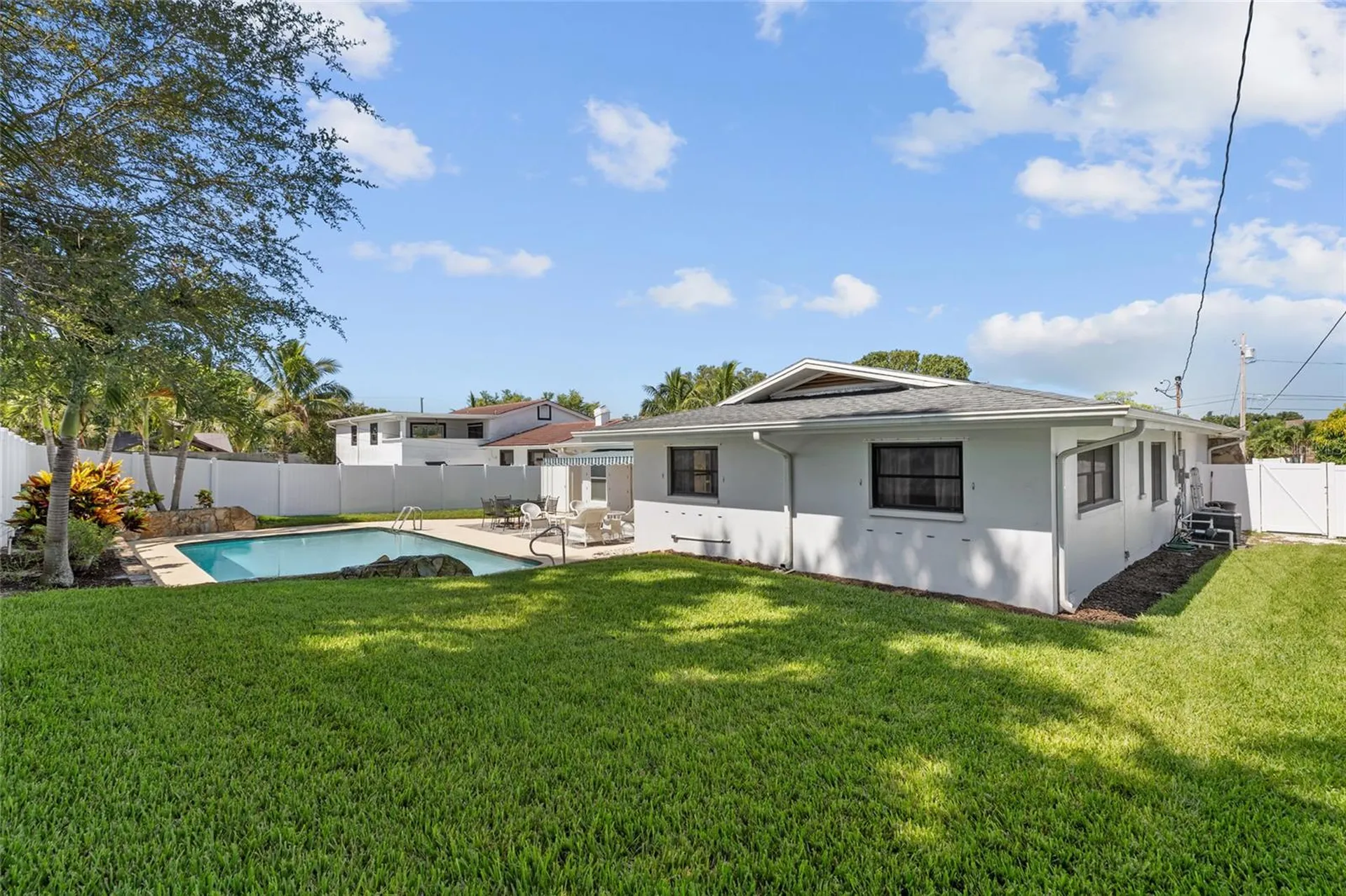 6249 Hillside Avenue Seminole FL 33772