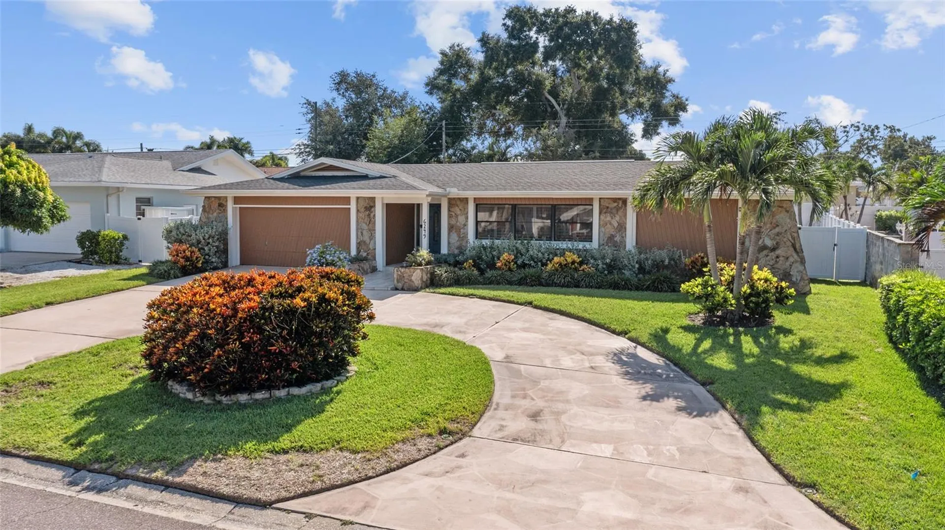 6249 Hillside Avenue Seminole FL 33772