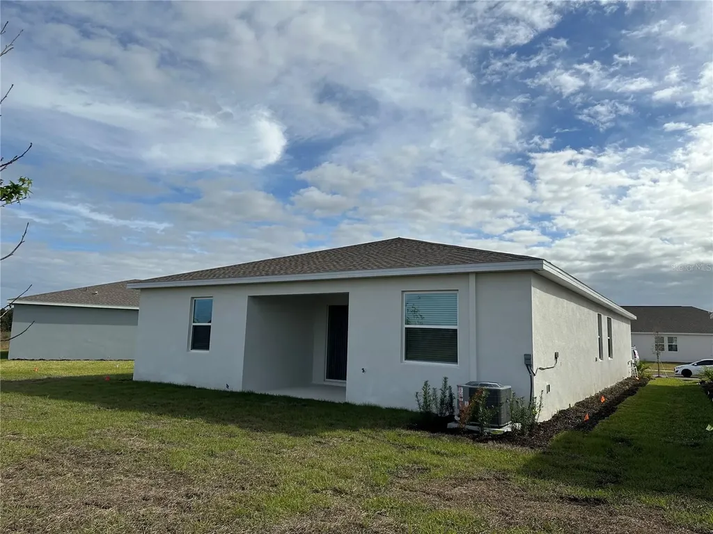 1656 Contentment Loop Kissimmee FL 34744