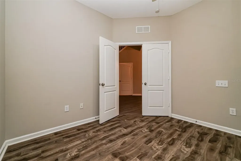 2026 Heartland Circle Valrico FL 33594