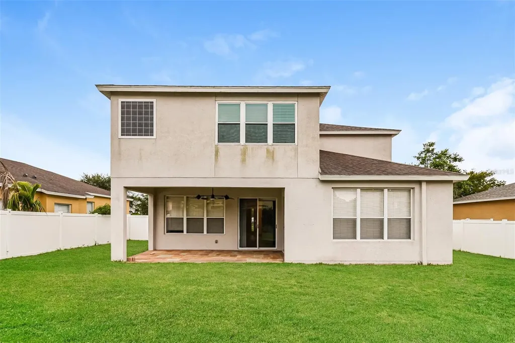2026 Heartland Circle Valrico FL 33594