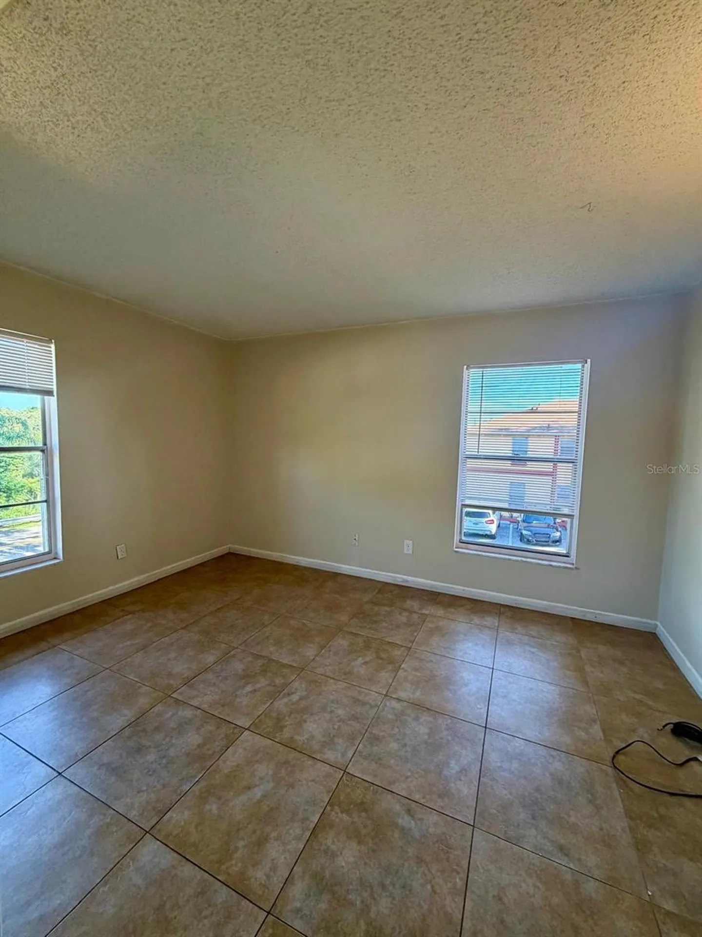 2975 S Fern Creek Avenue Orlando FL 32806