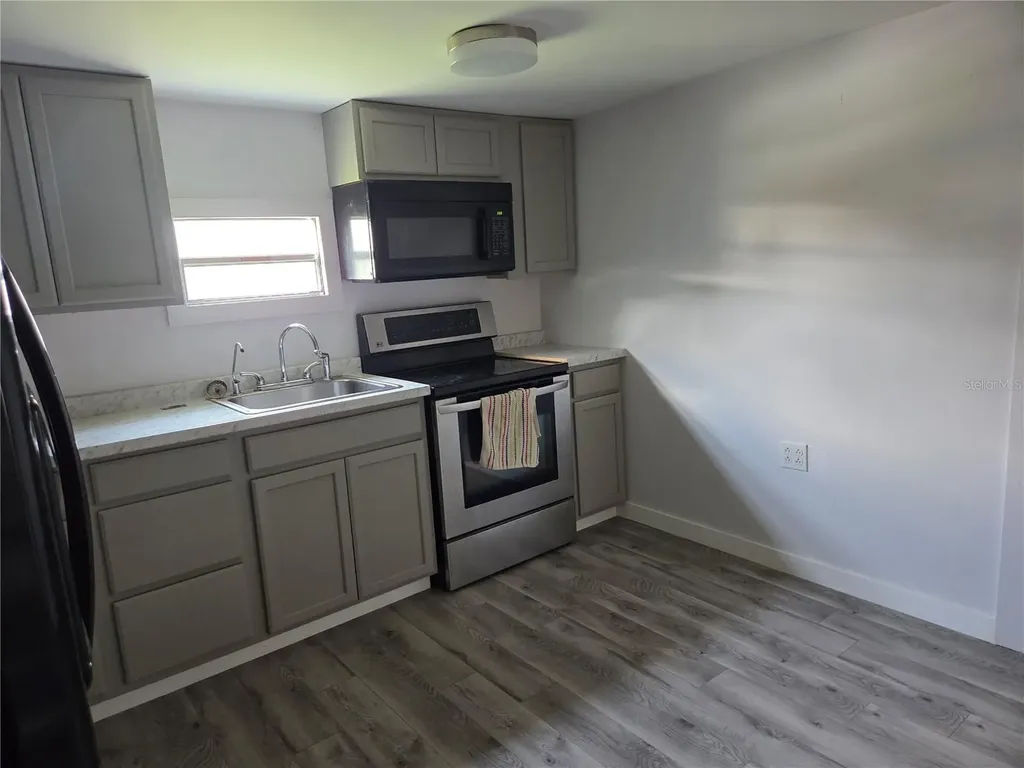6240 Connecticut Street Zephyrhills FL 33542