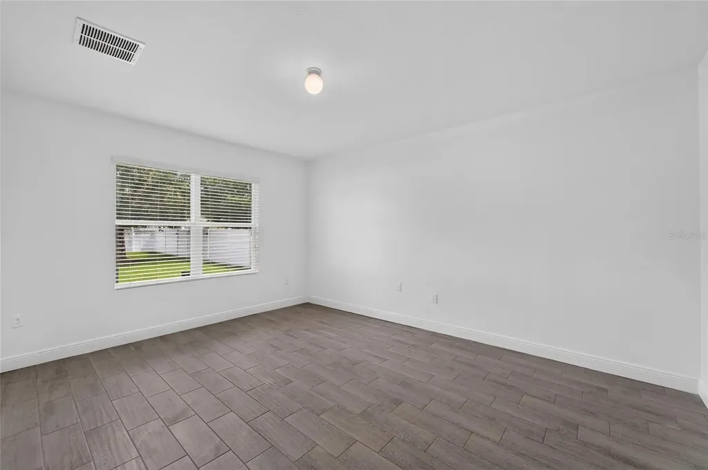 9637 Troncais Circle Thonotosassa FL 33592