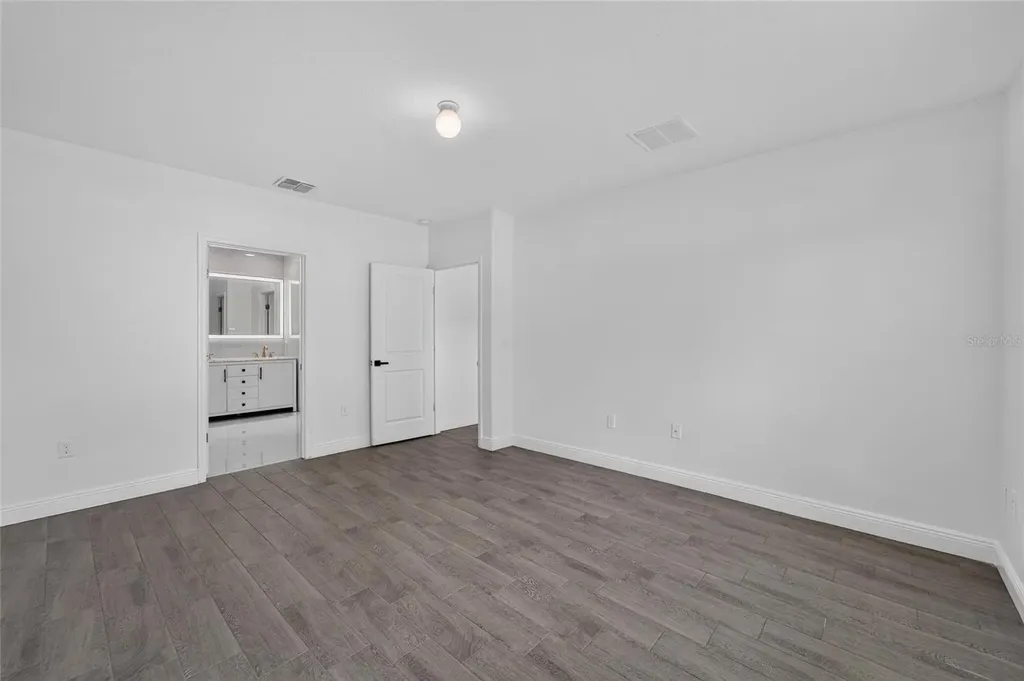 9637 Troncais Circle Thonotosassa FL 33592
