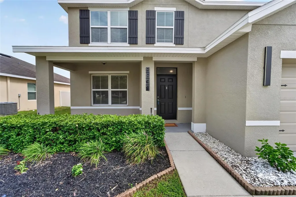 9637 Troncais Circle Thonotosassa FL 33592