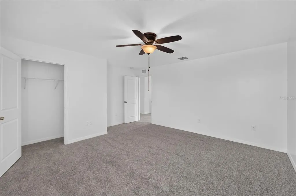 9637 Troncais Circle Thonotosassa FL 33592