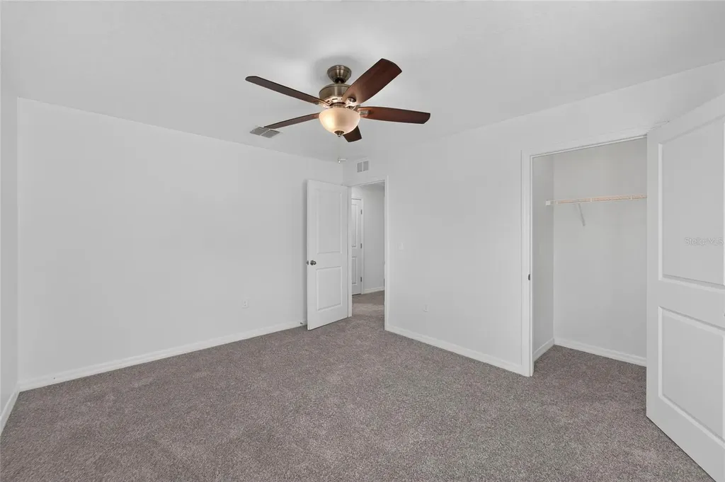 9637 Troncais Circle Thonotosassa FL 33592