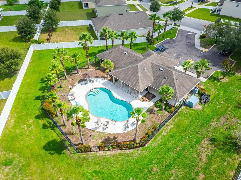 9637 Troncais Circle Thonotosassa FL 33592