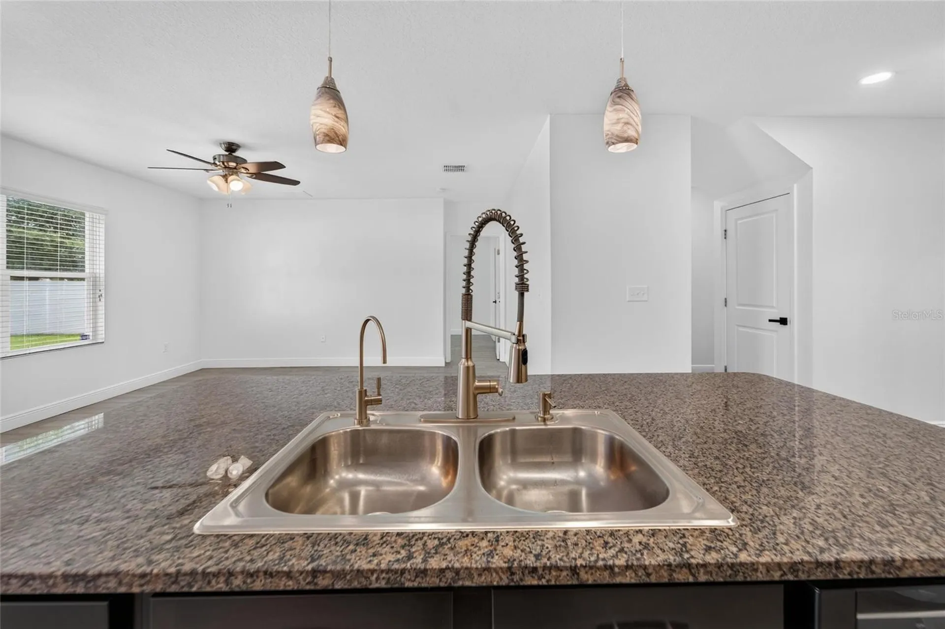 9637 Troncais Circle Thonotosassa FL 33592