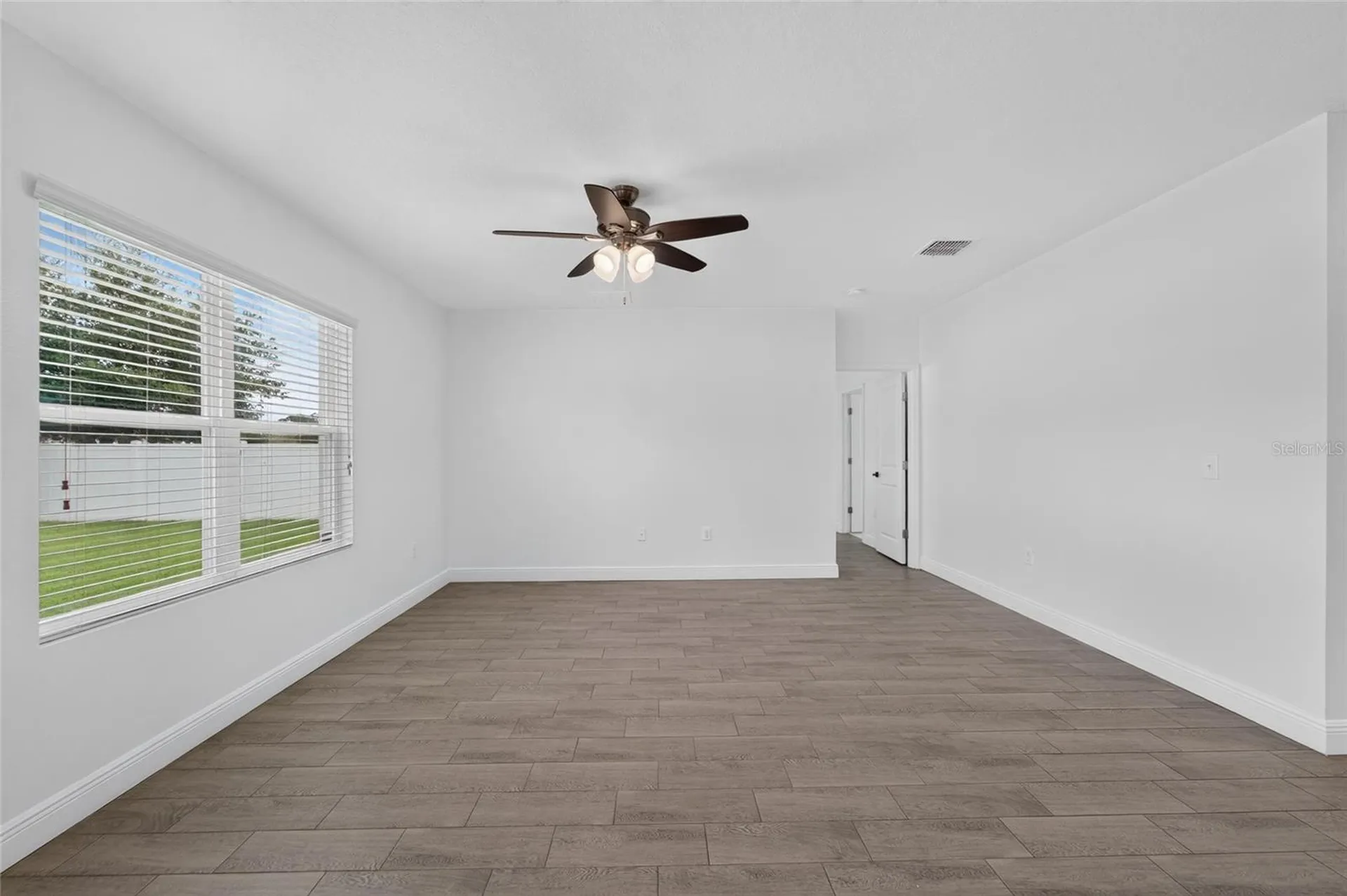 9637 Troncais Circle Thonotosassa FL 33592