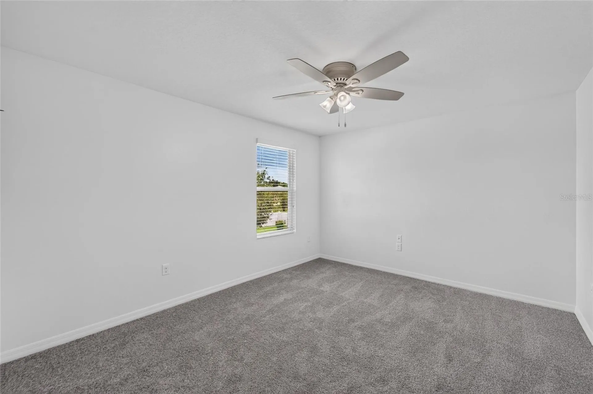 9637 Troncais Circle Thonotosassa FL 33592