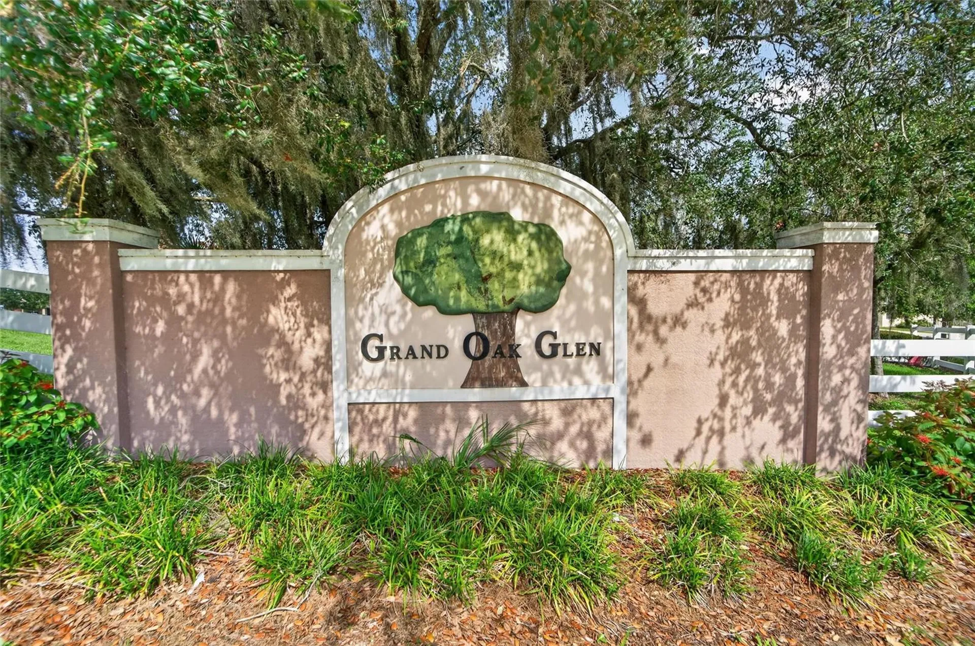 9637 Troncais Circle Thonotosassa FL 33592