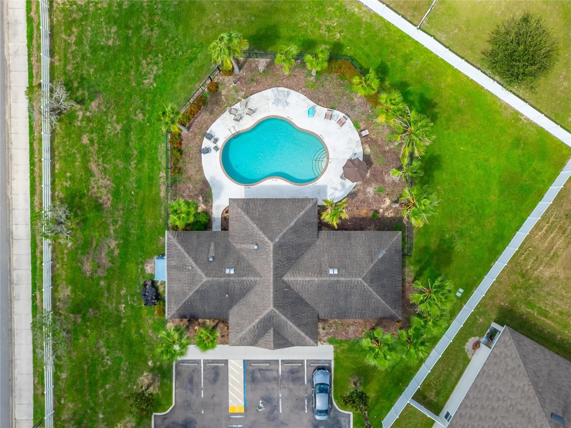 9637 Troncais Circle Thonotosassa FL 33592