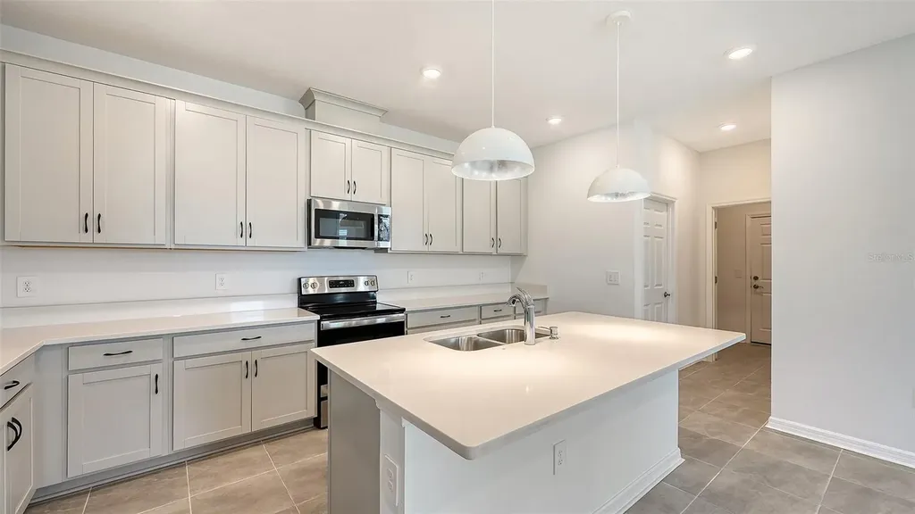 1763 Spreader Lane Sarasota FL 34240