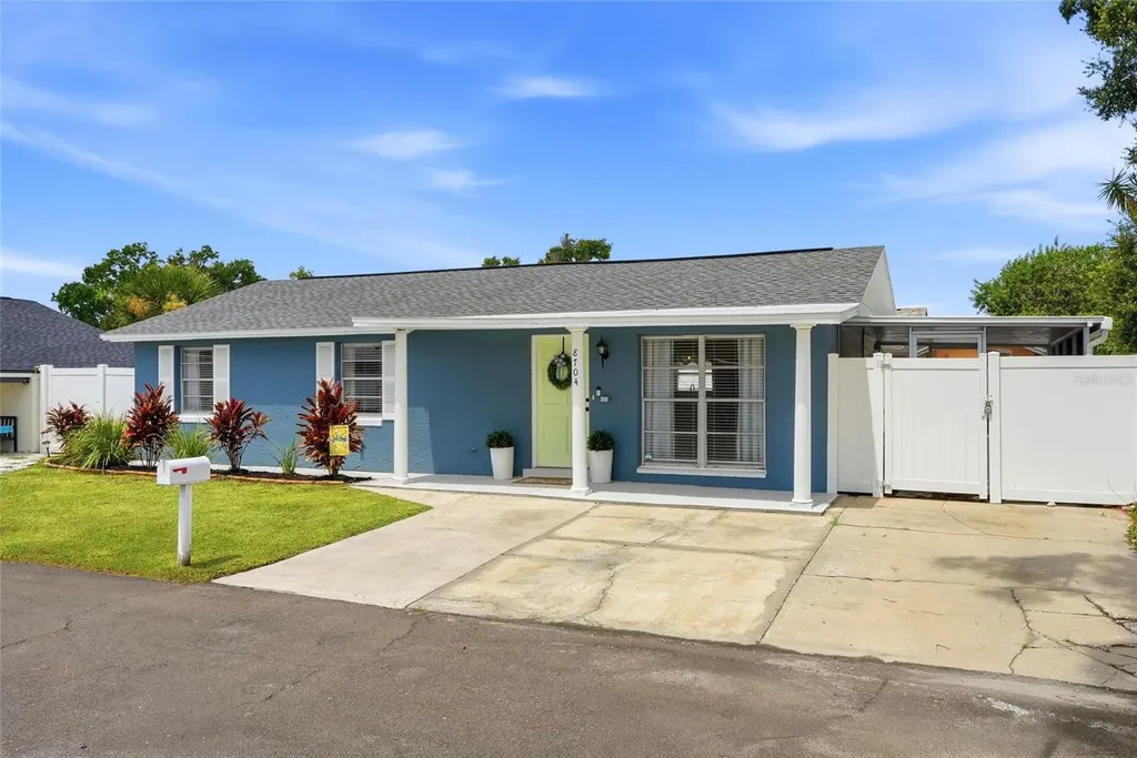 8704 Marlin Court Tampa FL 33634