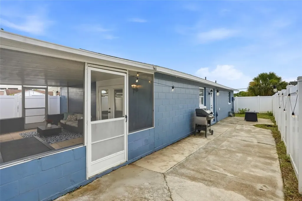 8704 Marlin Court Tampa FL 33634