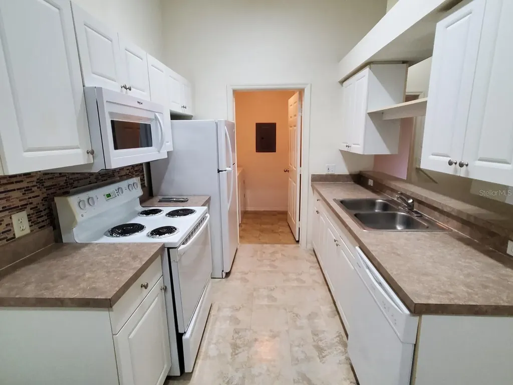 5903 Willow Ridge Drive Zephyrhills FL 33541
