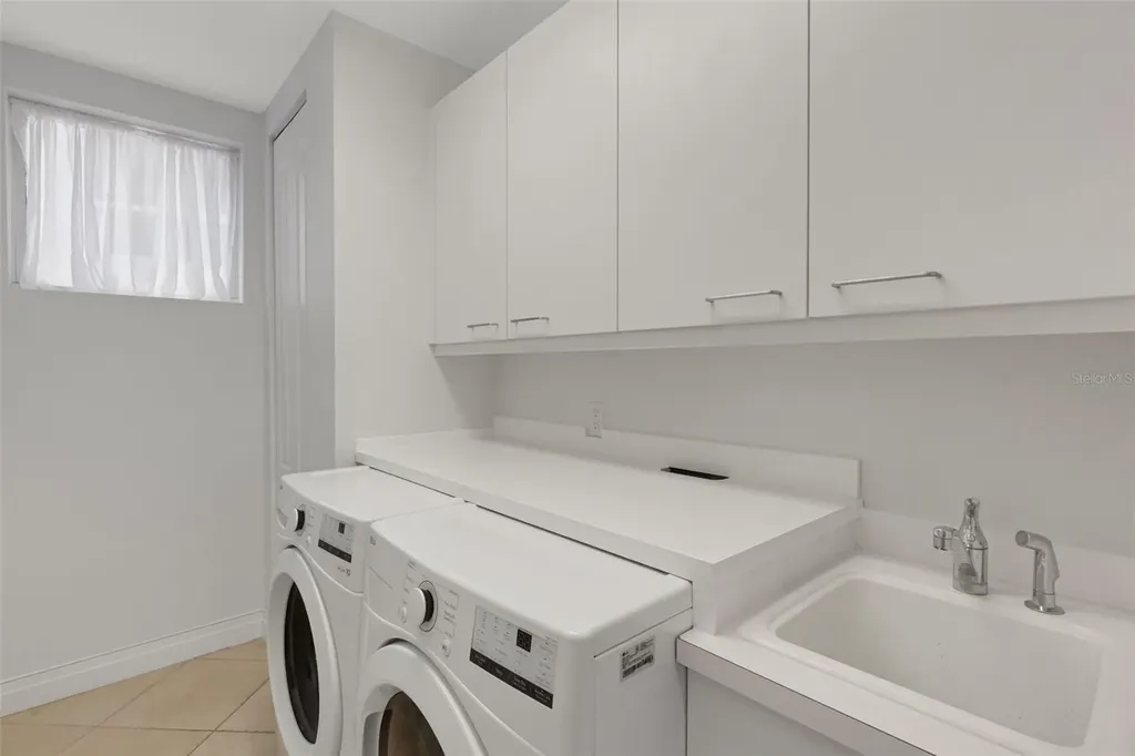 235 Cocoanut Avenue Sarasota FL 34236