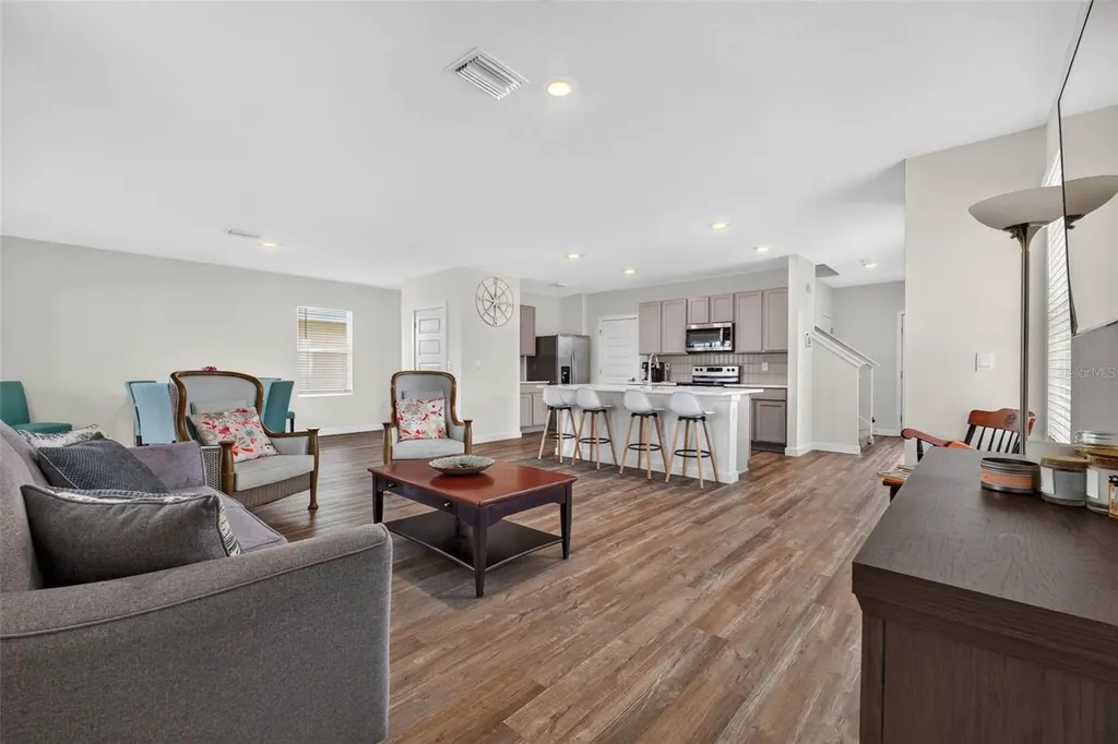 9744 Crescent Ray Drive Wesley Chapel FL 33545