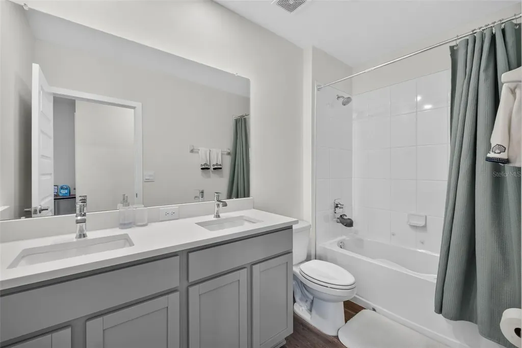 9744 Crescent Ray Drive Wesley Chapel FL 33545