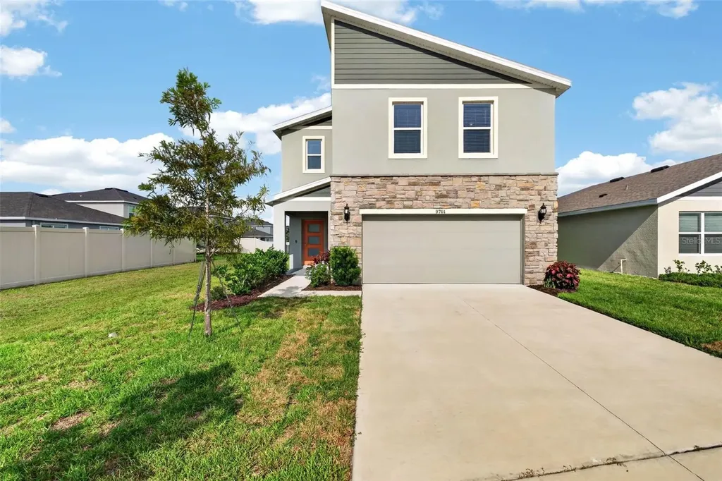 9744 Crescent Ray Drive Wesley Chapel FL 33545