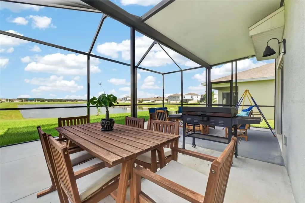 9744 Crescent Ray Drive Wesley Chapel FL 33545