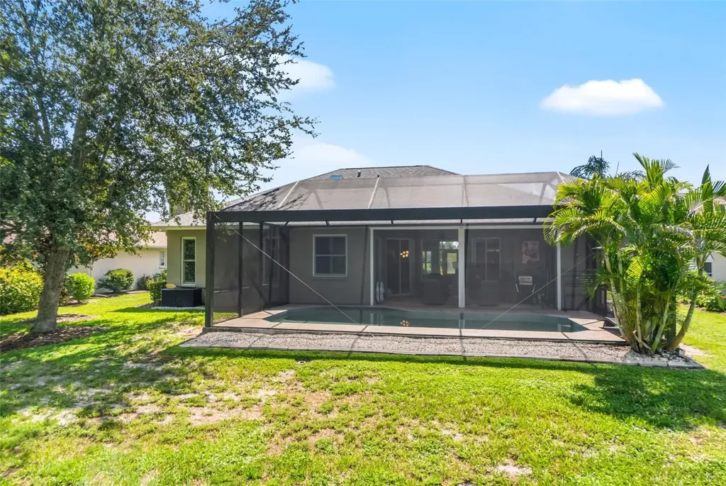 6876 Corral Circle Sarasota FL 34243