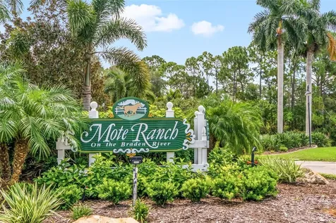 6876 Corral Circle Sarasota FL 34243