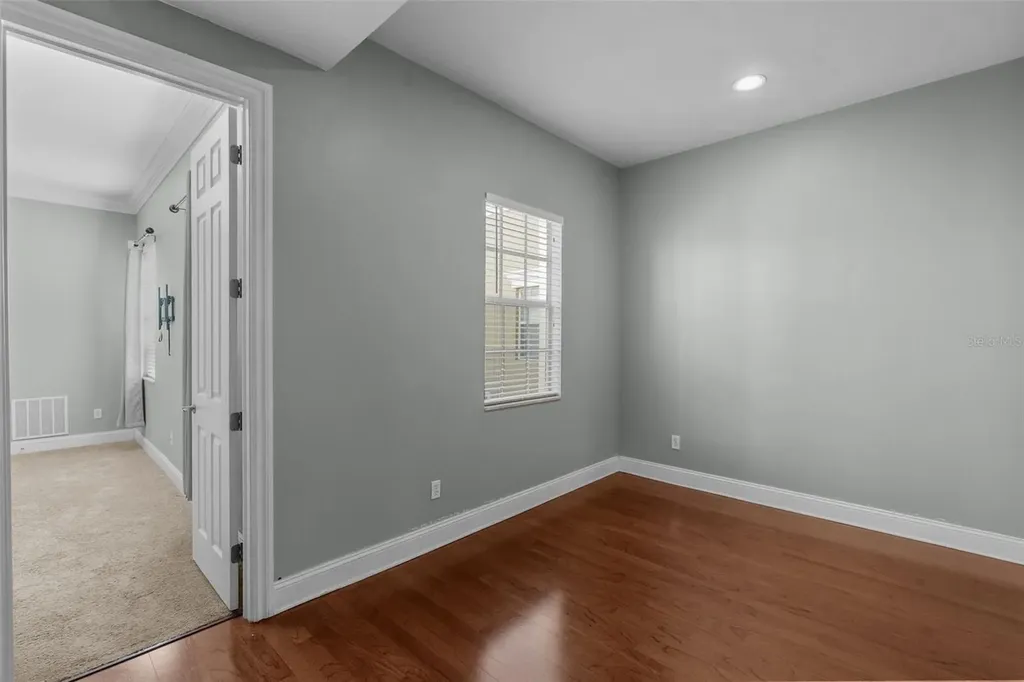 2419 Victoria Gardens Lane Tampa FL 33609