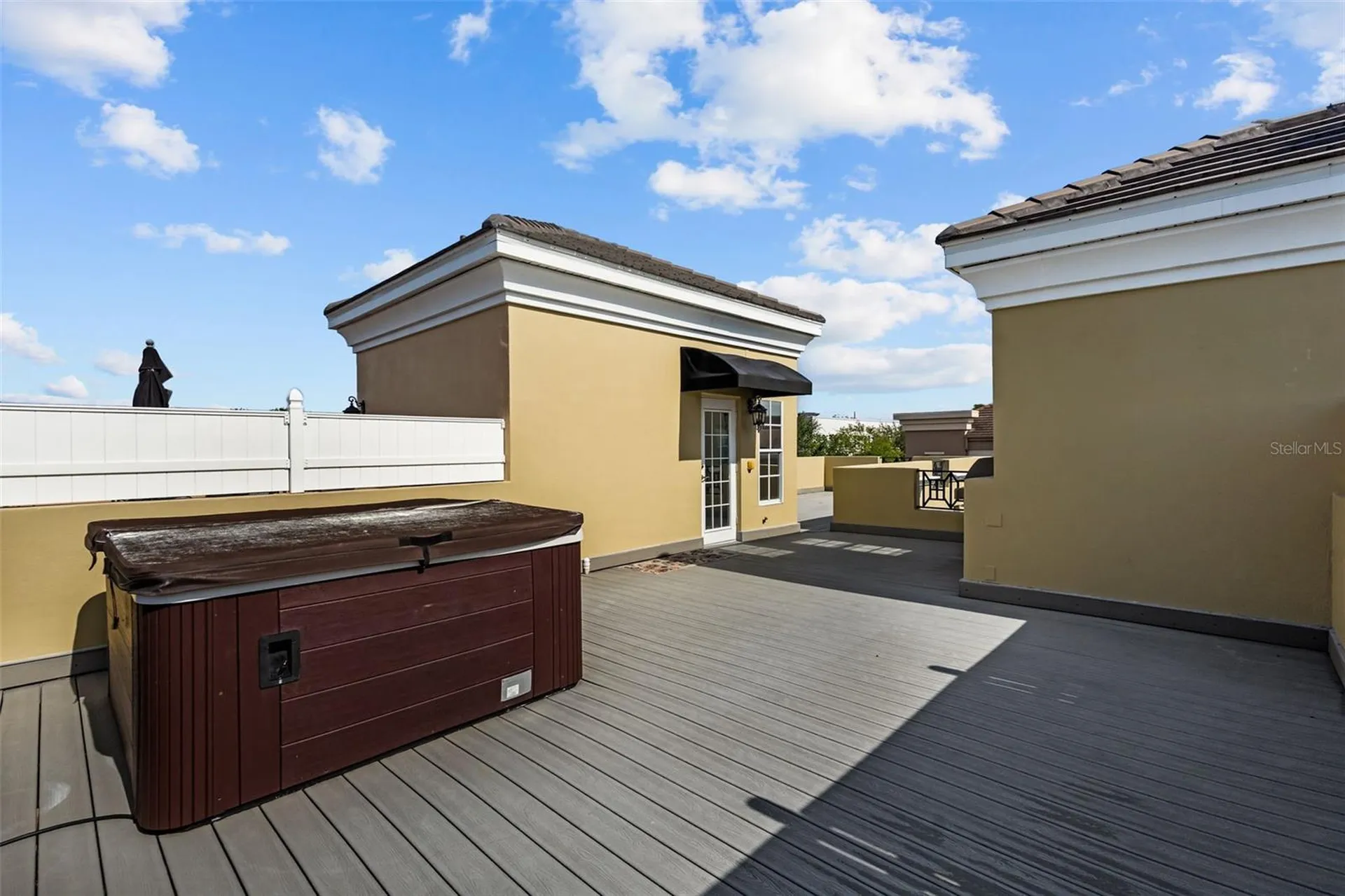 2419 Victoria Gardens Lane Tampa FL 33609