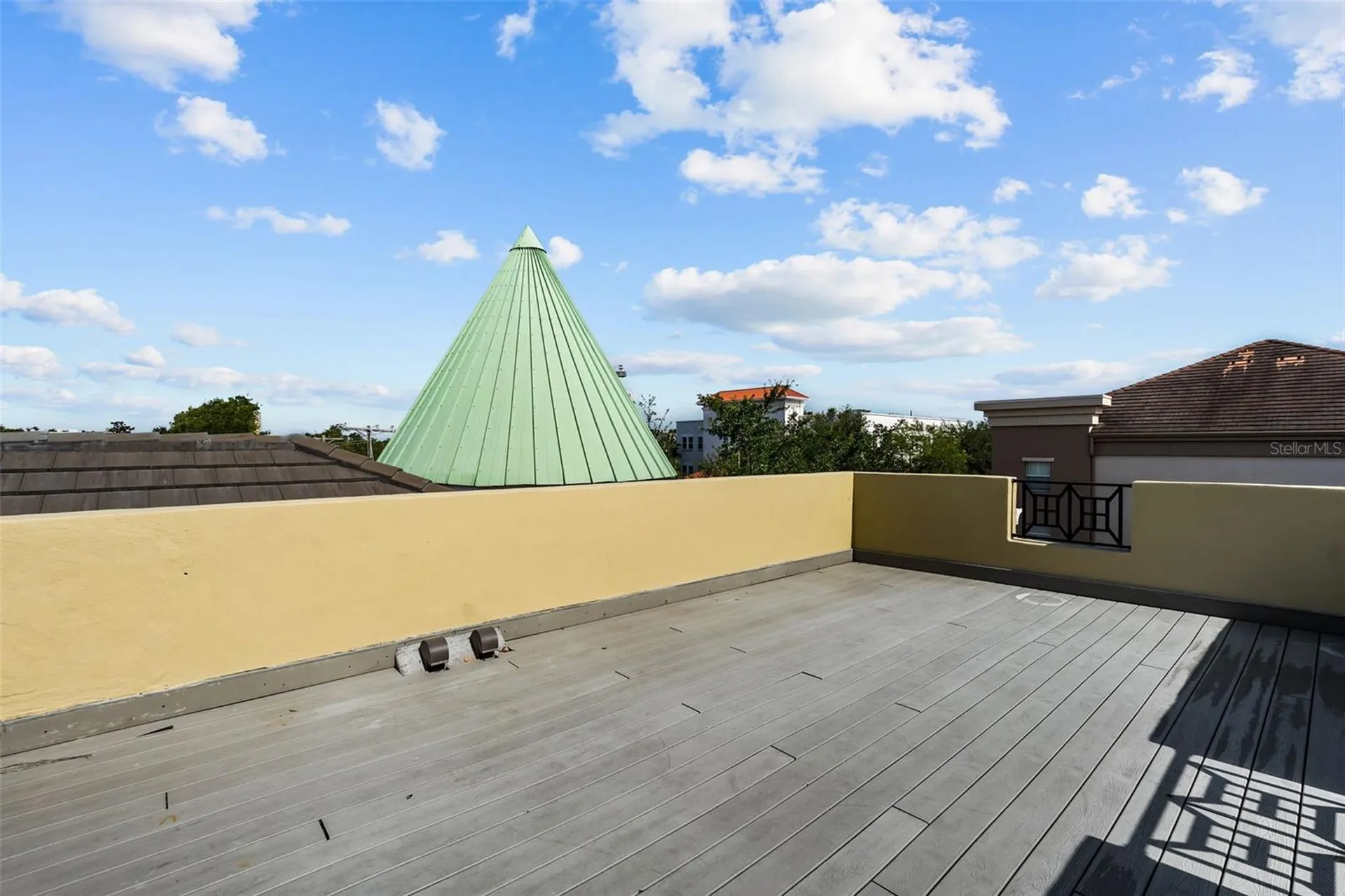 2419 Victoria Gardens Lane Tampa FL 33609
