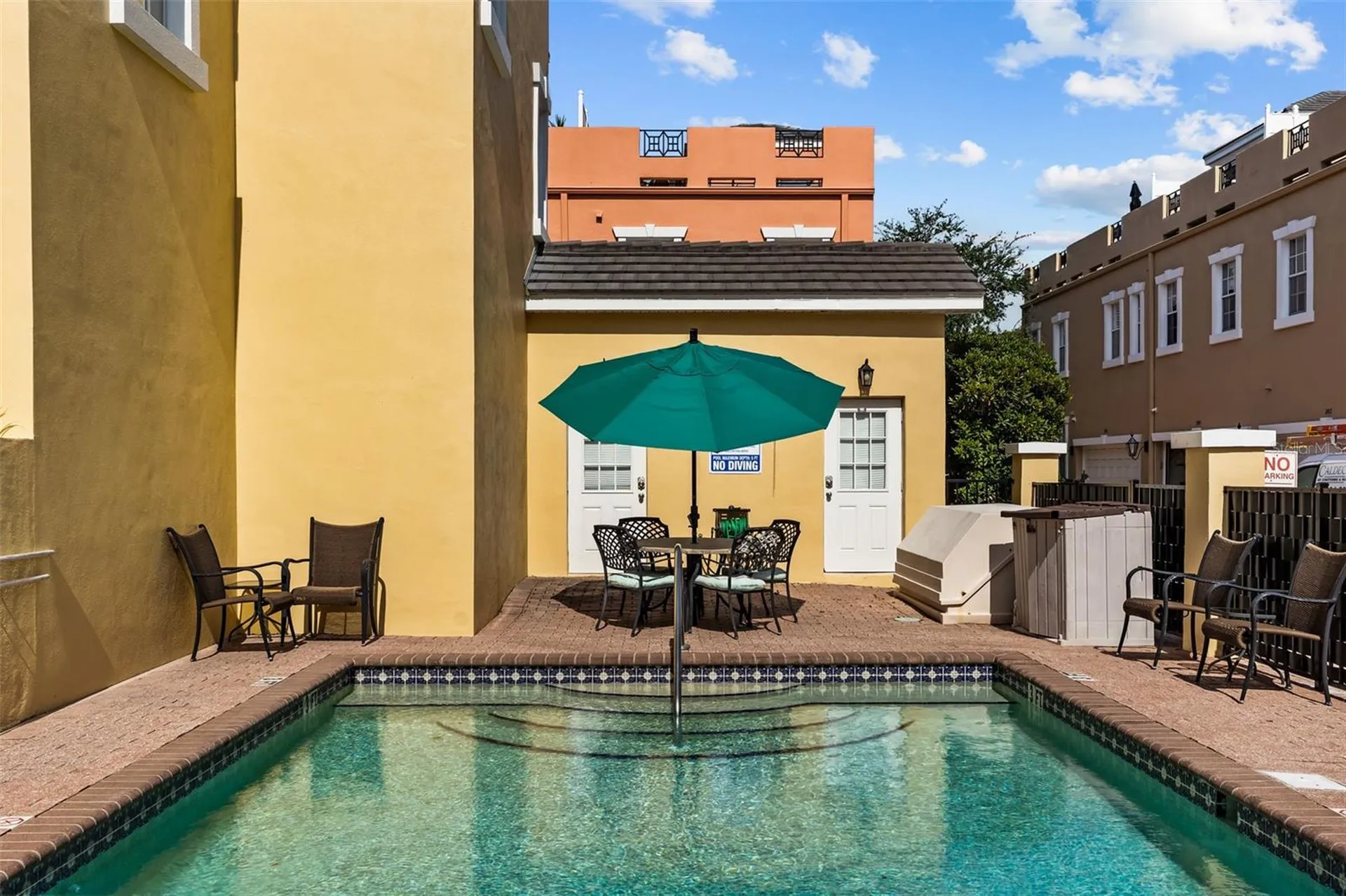 2419 Victoria Gardens Lane Tampa FL 33609