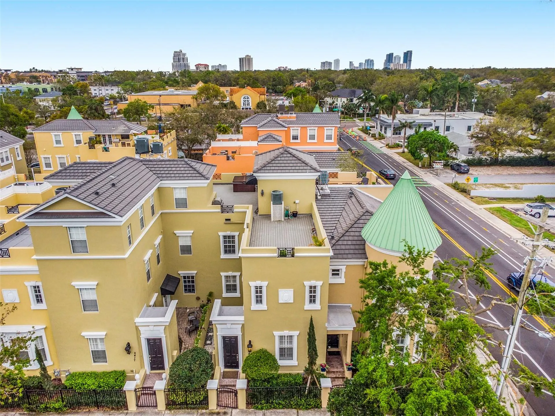 2419 Victoria Gardens Lane Tampa FL 33609