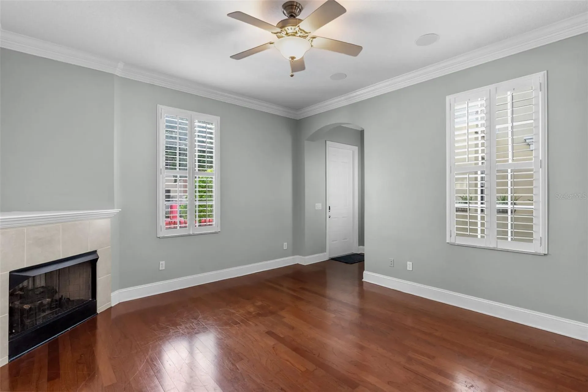 2419 Victoria Gardens Lane Tampa FL 33609