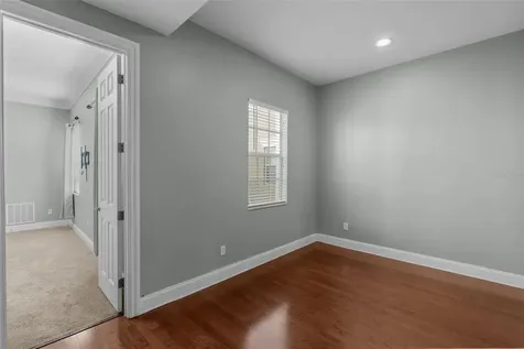 2419 Victoria Gardens Lane Tampa FL 33609