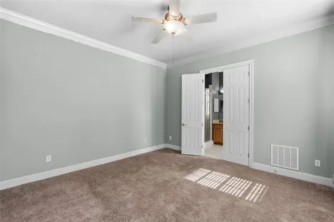 2419 Victoria Gardens Lane Tampa FL 33609