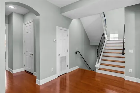 2419 Victoria Gardens Lane Tampa FL 33609