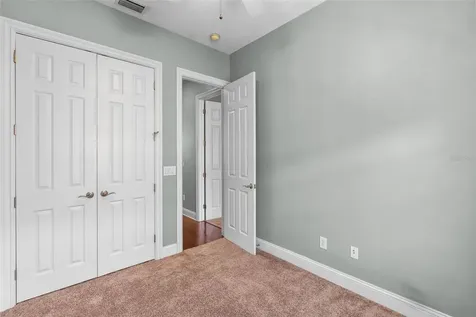2419 Victoria Gardens Lane Tampa FL 33609