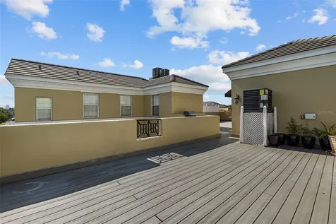2419 Victoria Gardens Lane Tampa FL 33609