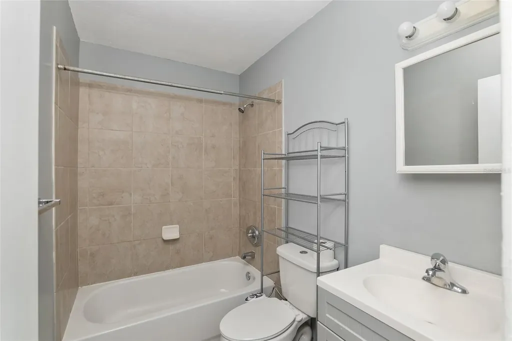 2821 NE 17th Terrace Gainesville FL 32609