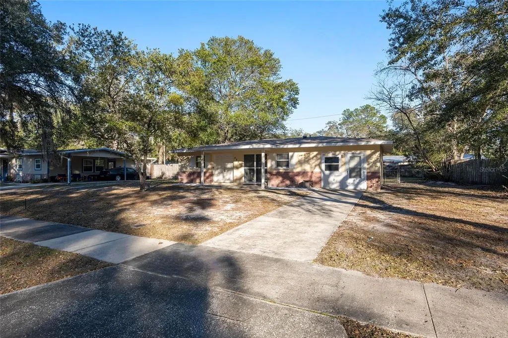2821 NE 17th Terrace Gainesville FL 32609