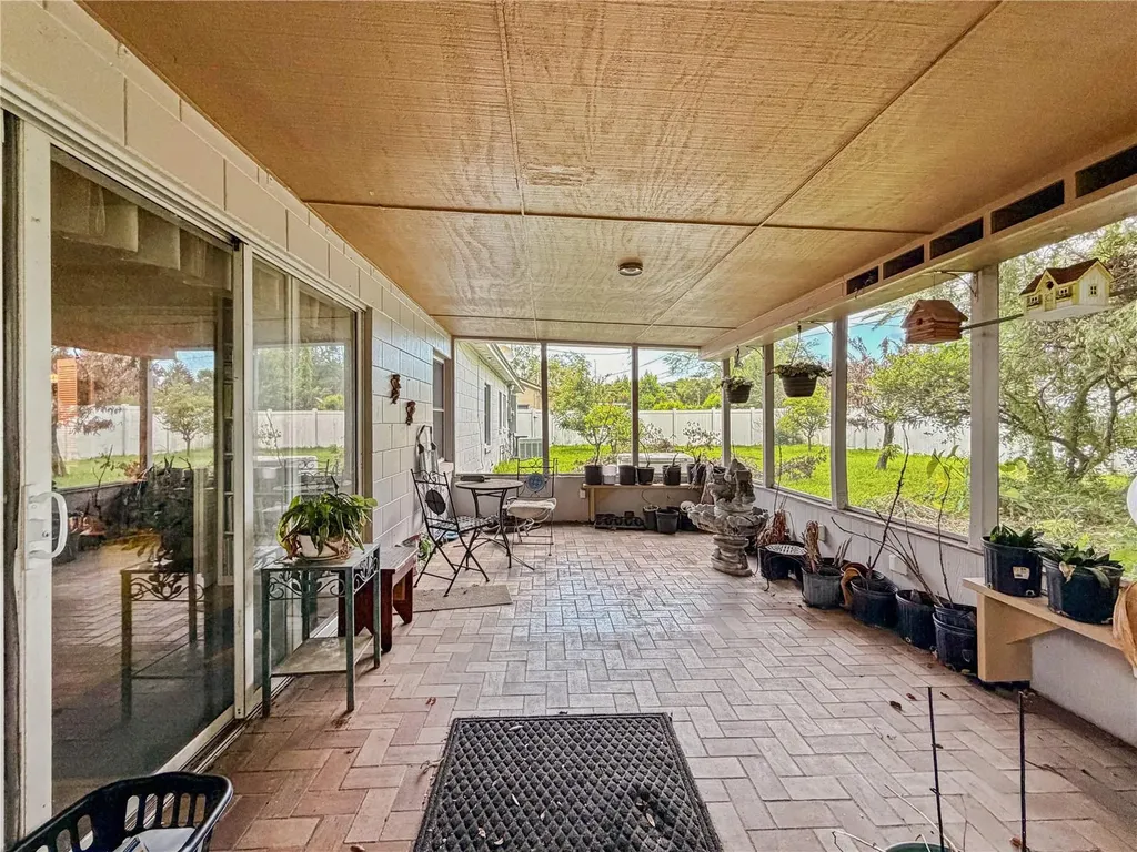 2340 Derbyshire Road Maitland FL 32751