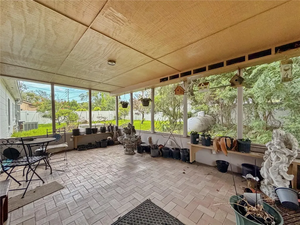 2340 Derbyshire Road Maitland FL 32751