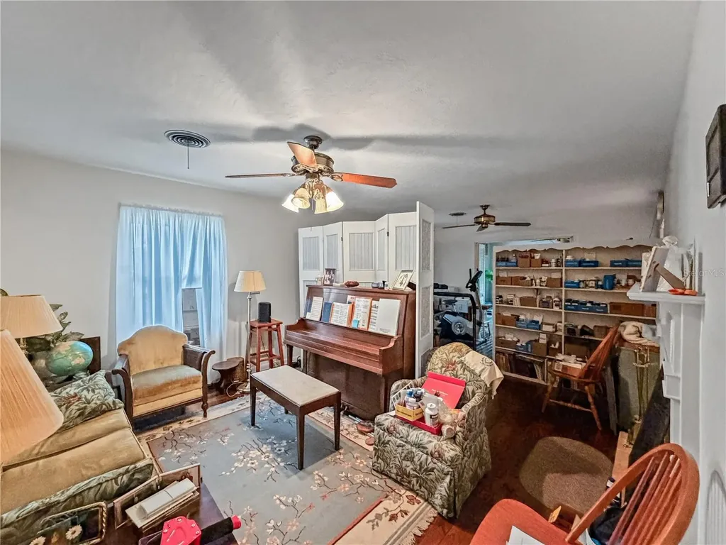 2340 Derbyshire Road Maitland FL 32751
