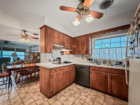 2340 Derbyshire Road Maitland FL 32751