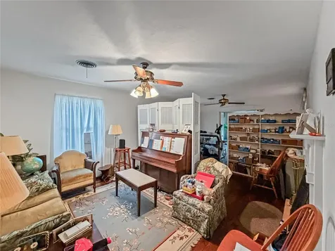 2340 Derbyshire Road Maitland FL 32751